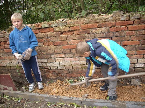 Příprava hřbitova odpadků 20. - 24. 10. 2009