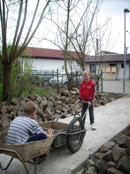 Poslední úpravy Zahrada poznání - duben 2010